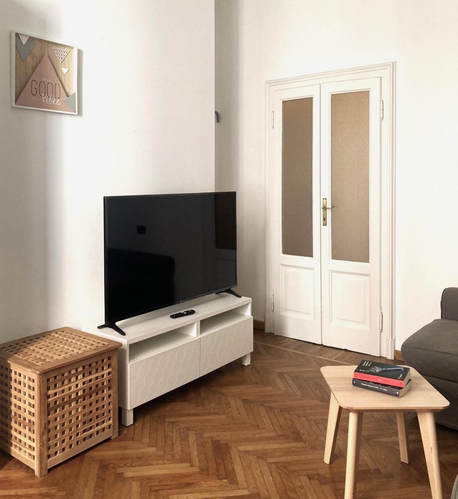 Monviso 35 , Cozy Apartment Milan Luaran gambar